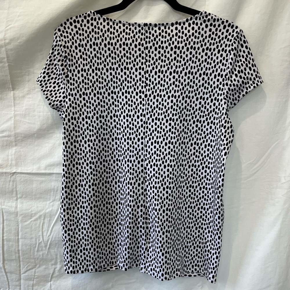 Adrianna Papell Size M Dotted Short Sleeve Shirt - Picture 2 of 9